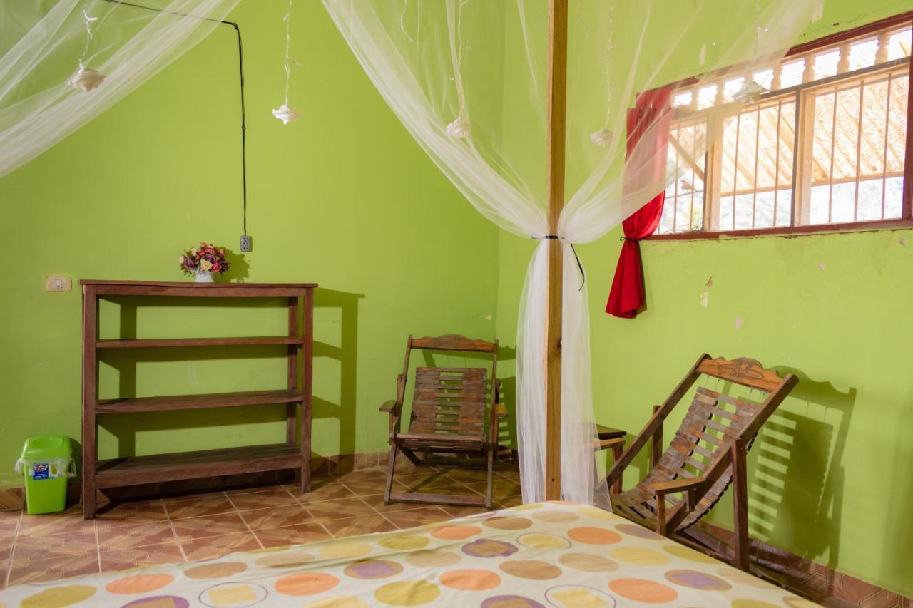 Perezoso Hostel Rurrenabaque Eksteriør bilde