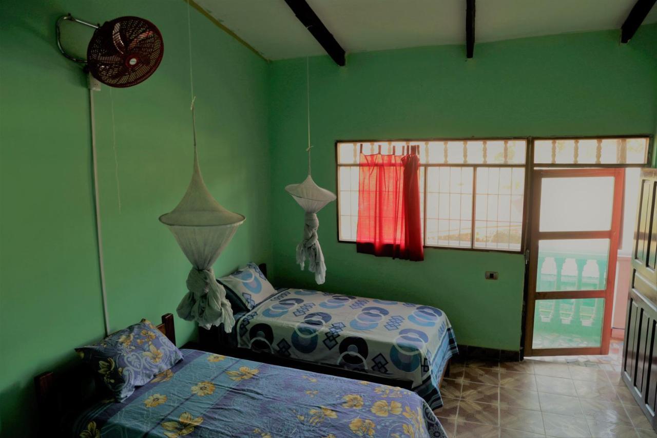 Perezoso Hostel Rurrenabaque Eksteriør bilde